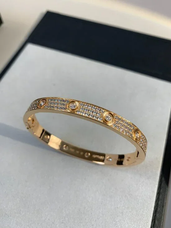 Cartier's Pave Love Bracelet Size 18 - Picture 3 of 9